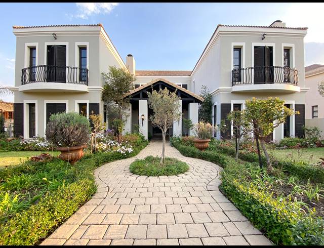 6 BEDROOM HOUSE FOR SALE IN DAINFERN VALLEY ESTATE